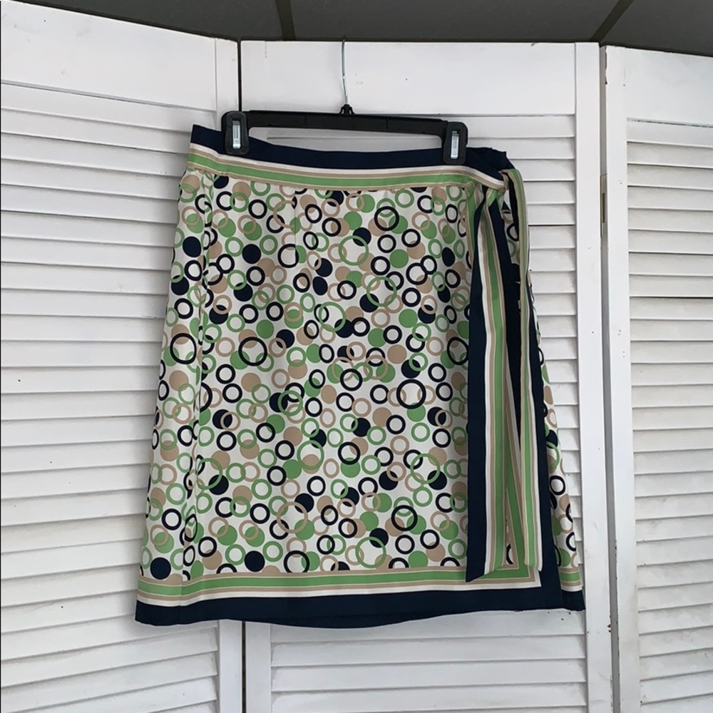 Vintage Talbots 100% silk tie skirt.  16P